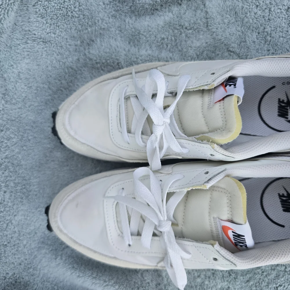 Nike Waffle Runner Leather Sneakers in White & Light Beige SIZE 9.5